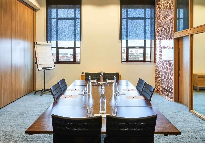 Aparthotel Adagio Liverpool City Centre