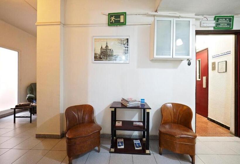 هاستل Hostal Elkano