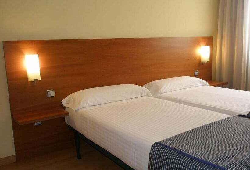 هاستل Torre Monreal