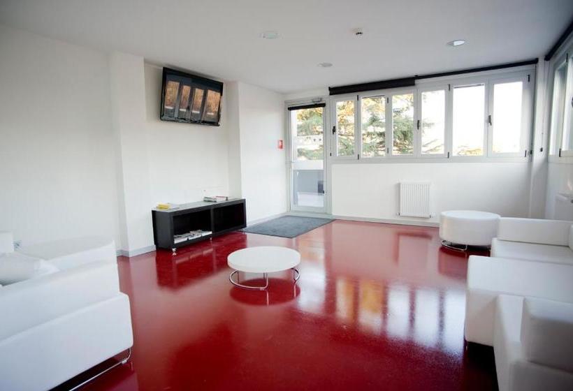 Bbk Bilbao Good Hostel