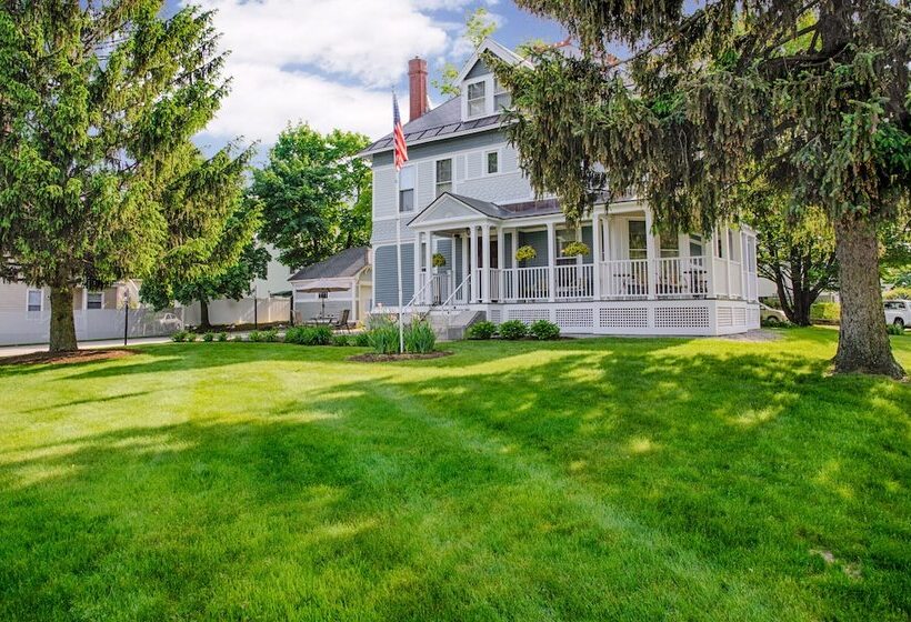 تختخواب و صبحانه Ash Street Inn