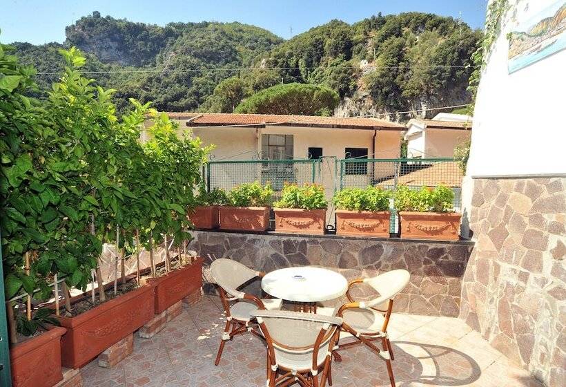 Bed and Breakfast Villa Adriana Amalfi