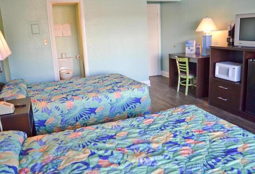 منتجع Boardwalk Beach