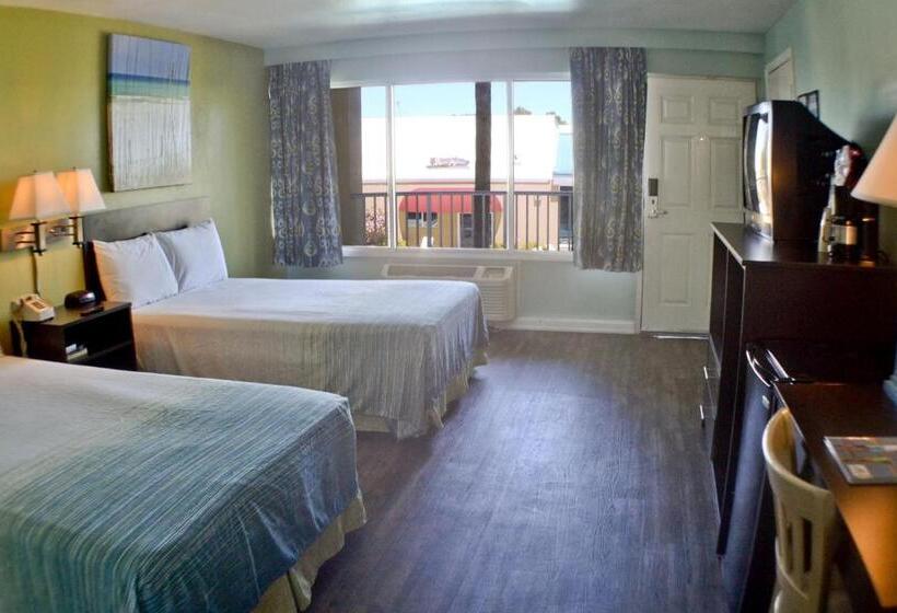 منتجع Boardwalk Beach