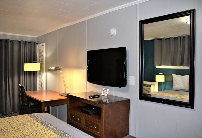 Campbell's Motel Scottsburg