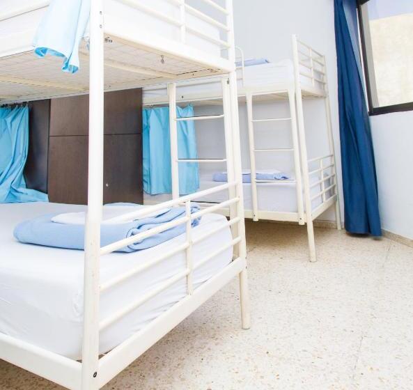 Casa Grande Surf Hostel