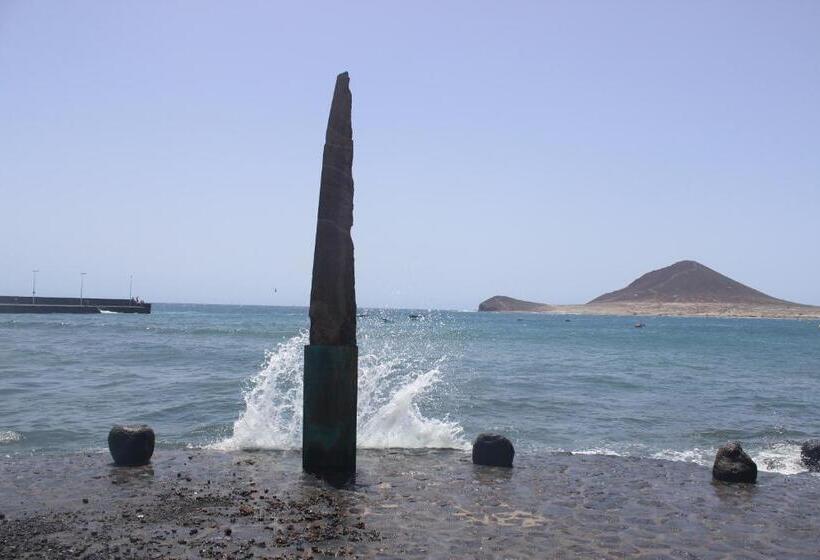 Casa Grande Surf Hostel