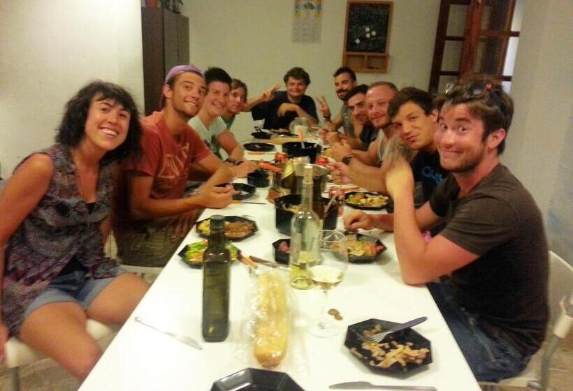 Casa Grande Surf Hostel