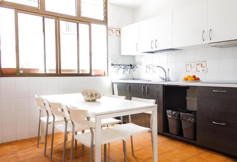 Casa Grande Surf Hostel