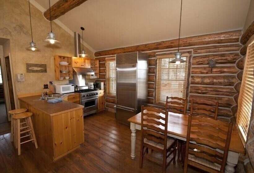 Cowboy Heaven Cabins