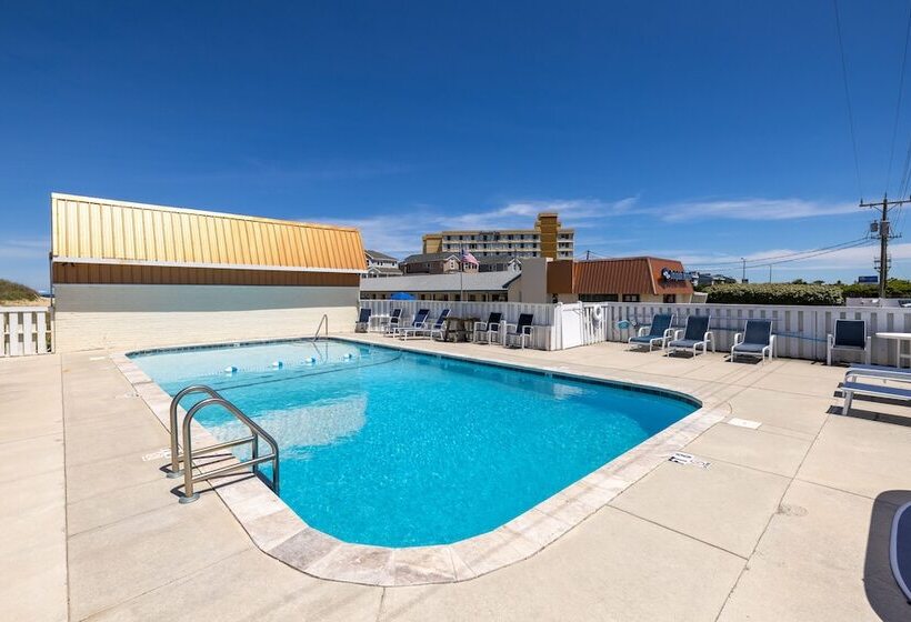 Dolphin Oceanfront Motel   Nags Head