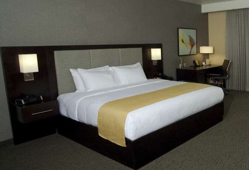 DoubleTree by Hilton Hotel Bemidji