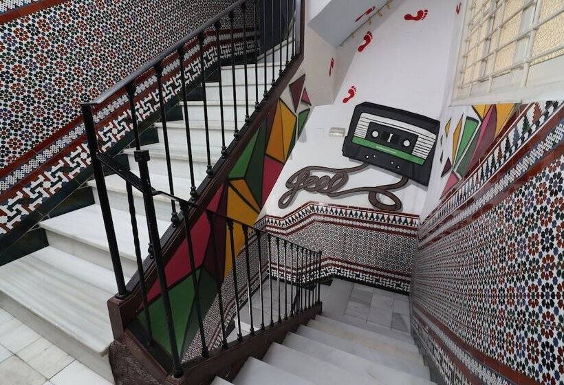 Feel Hostels City Center