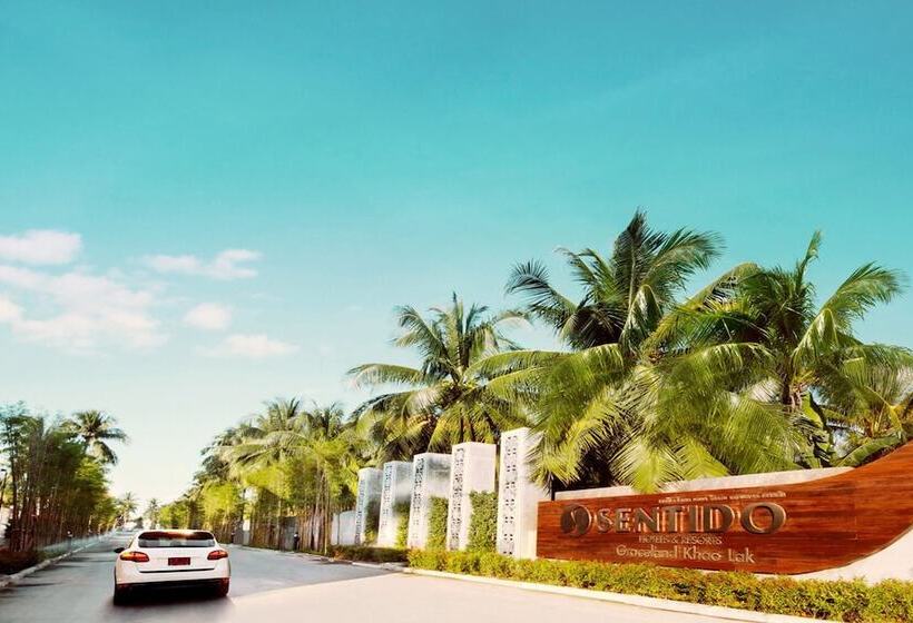 Graceland Khaolak Beachfront Resort