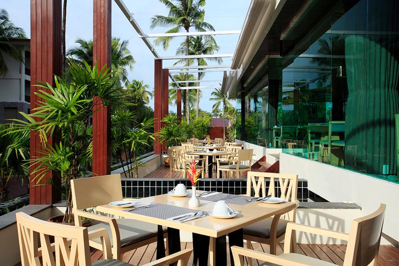 Graceland Khaolak Beachfront Resort