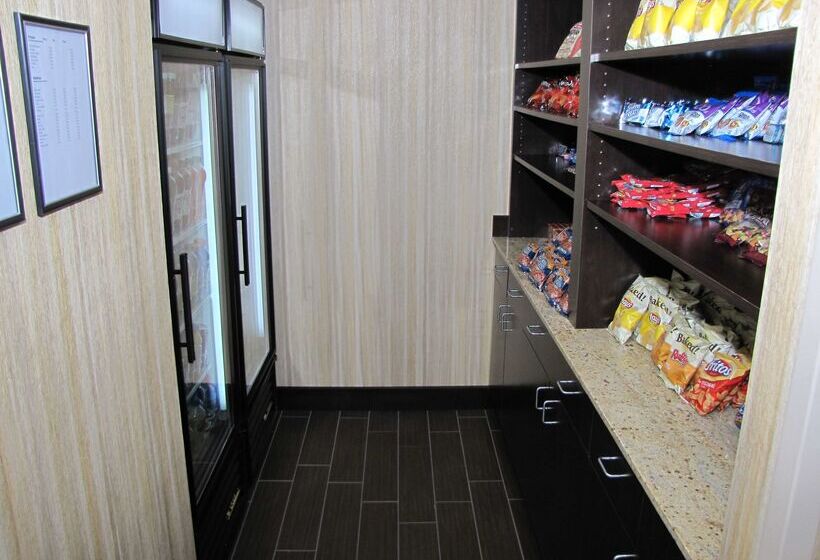 Hampton Inn & Suites Jamestown, Nd