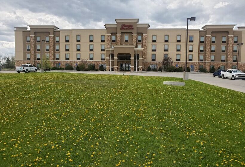 Hampton Inn & Suites Jamestown, Nd