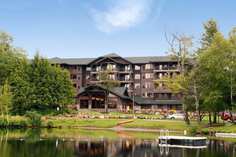 Hampton Inn & Suites Lake Placid