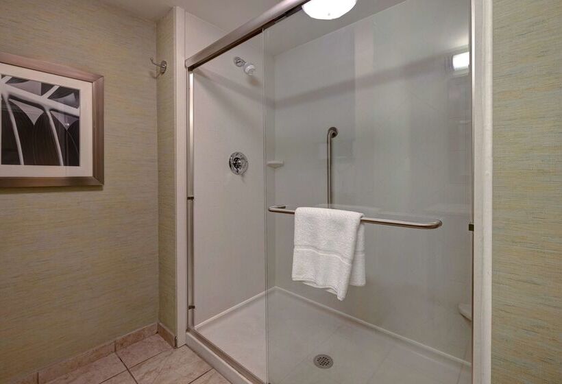 Hampton Inn & Suites Pensacola/gulf Breeze