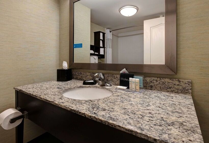 Hampton Inn & Suites Pensacola/gulf Breeze