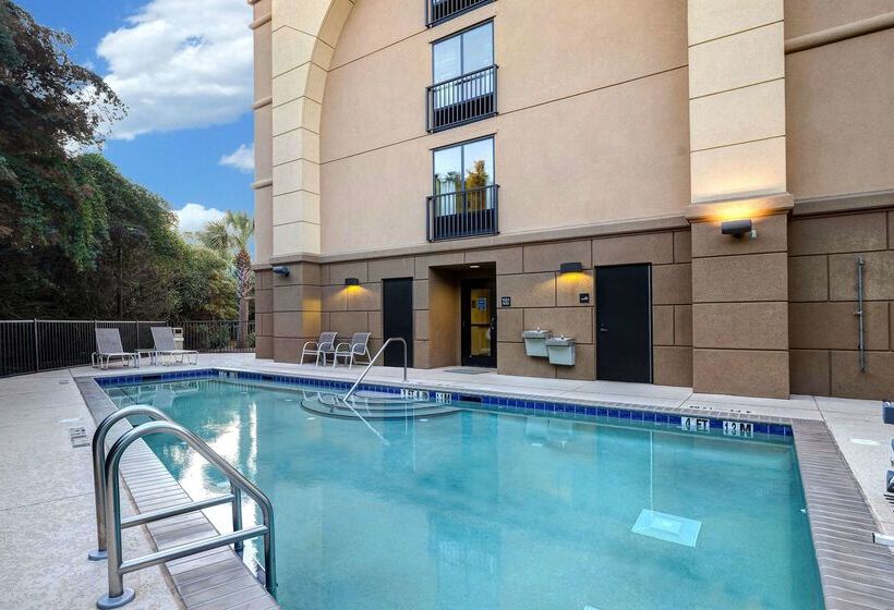 Hampton Inn & Suites Pensacola/gulf Breeze