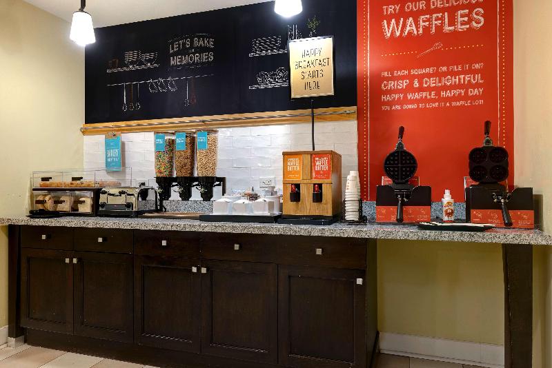Hampton Inn & Suites Pensacola/gulf Breeze
