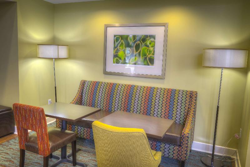 Hampton Inn & Suites Pensacola/gulf Breeze