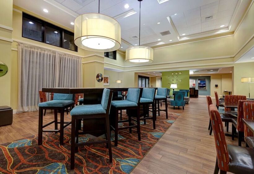 Hampton Inn & Suites Pensacola/gulf Breeze