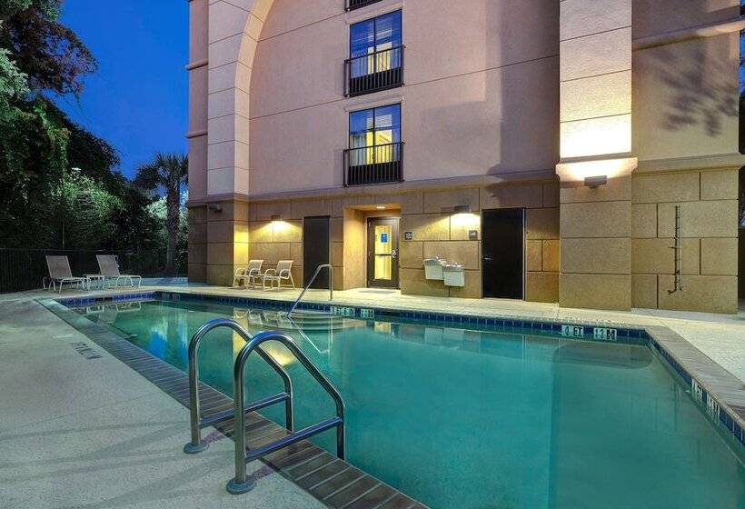 Hampton Inn & Suites Pensacola/gulf Breeze