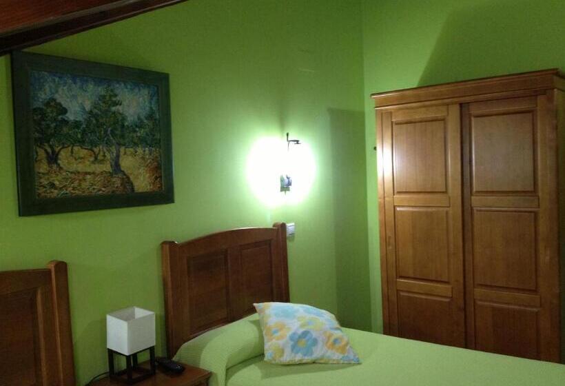 客栈  Hosteria San Emeterio