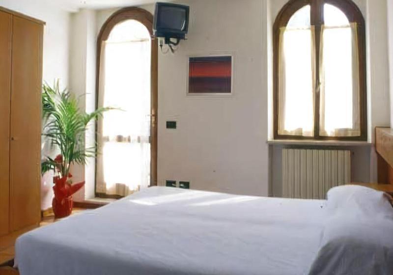 호텔 Albergo Ancora