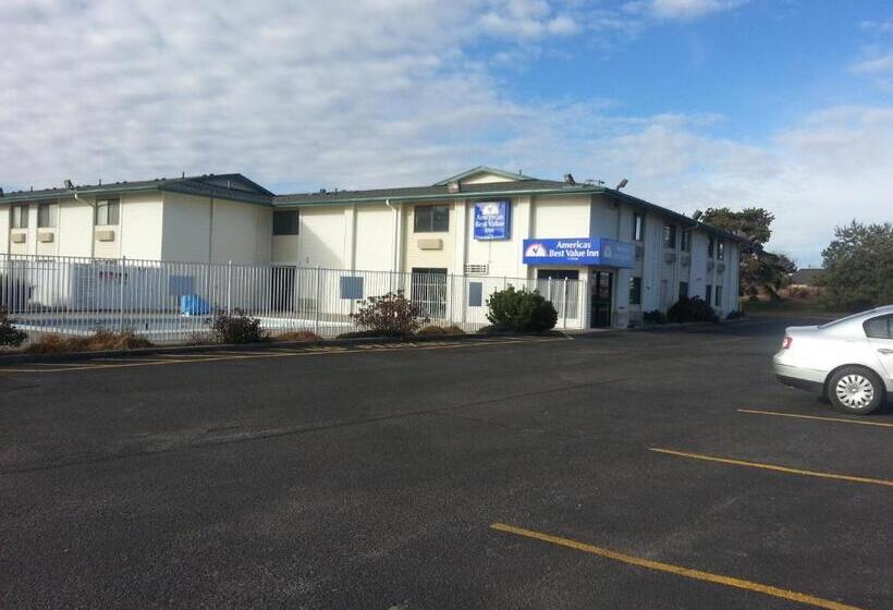 فندق Americas Best Value Inn Lincoln Airport