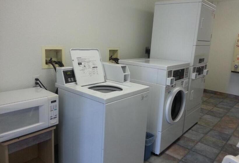 فندق Americas Best Value Inn Lincoln Airport