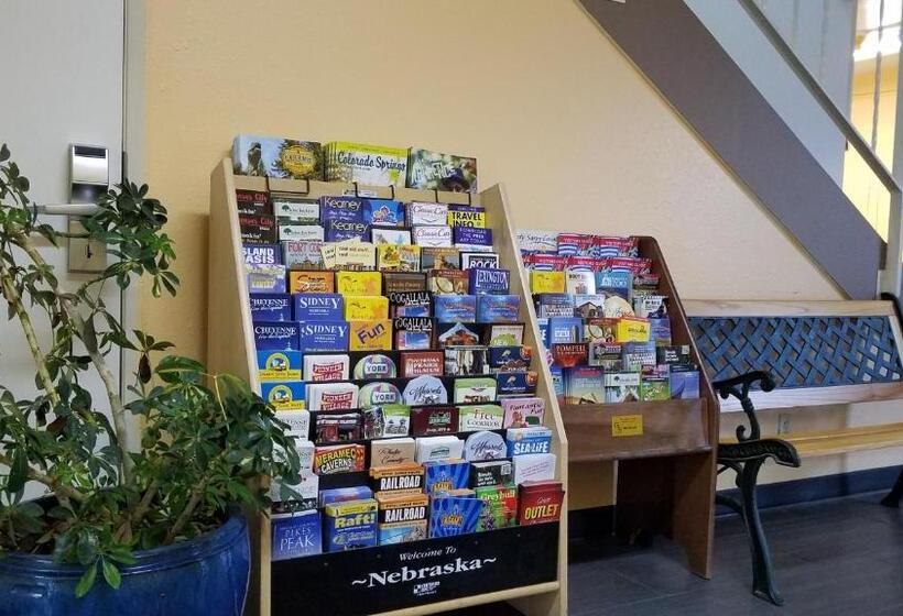 فندق Americas Best Value Inn Lincoln Airport