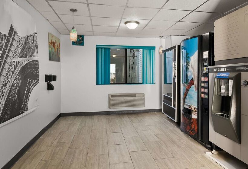 فندق Americas Best Value Inn Lincoln Airport