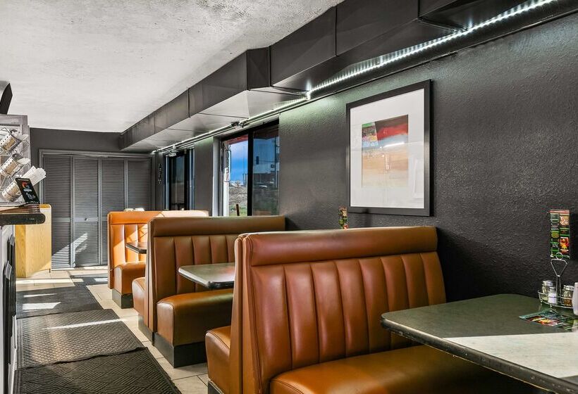 فندق Americas Best Value Inn Lincoln Airport