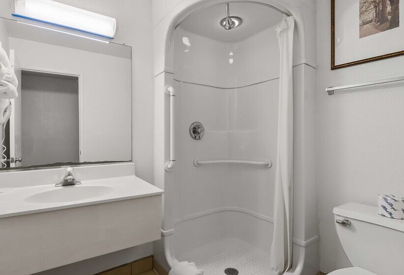 فندق Americas Best Value Inn Lincoln Airport