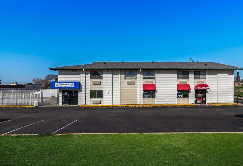 فندق Americas Best Value Inn Lincoln Airport