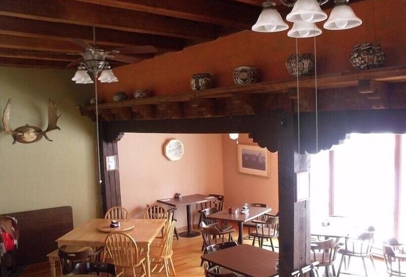 فندق Amizette Inn And Restaurant