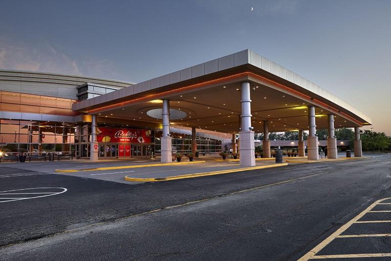 בית מלון כפרי Bally S Quad Cities Casino &