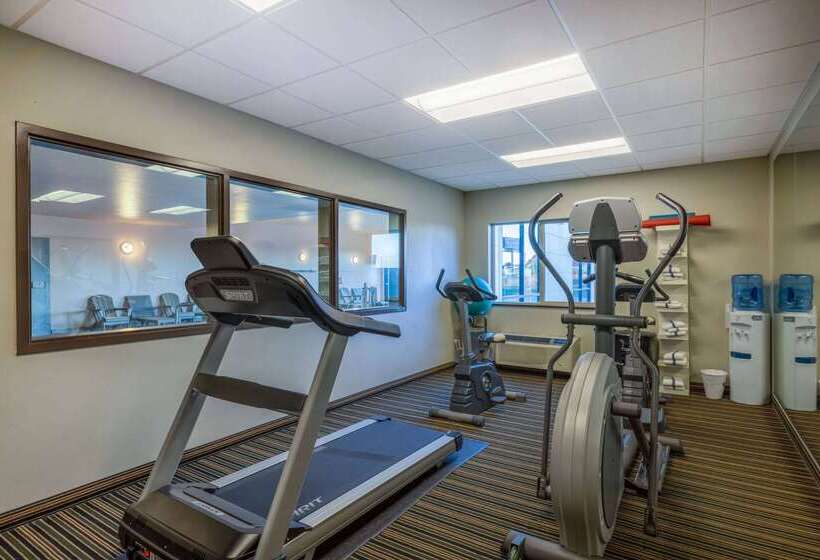 בית מלון כפרי Baymont By Wyndham Rapid City