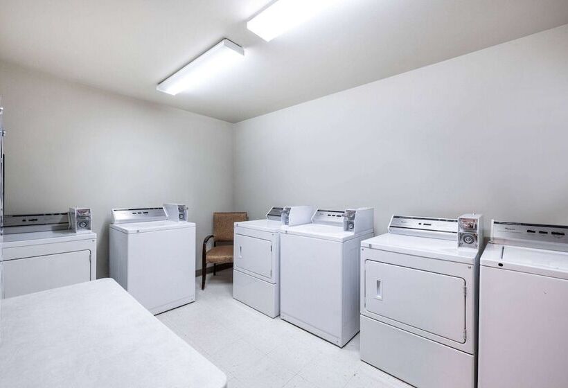 בית מלון כפרי Baymont By Wyndham Rapid City