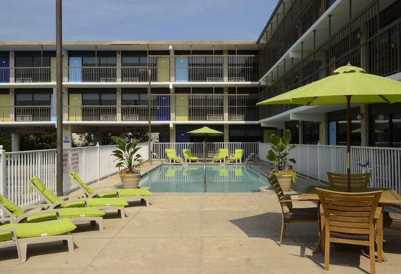 فندق Beach House Dewey