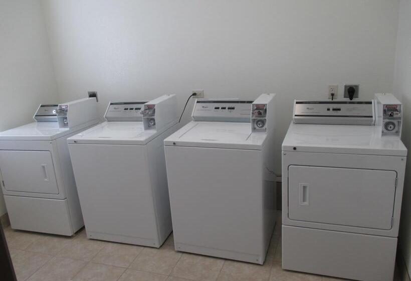 Best Western Plus Seminole Hotel & Suites