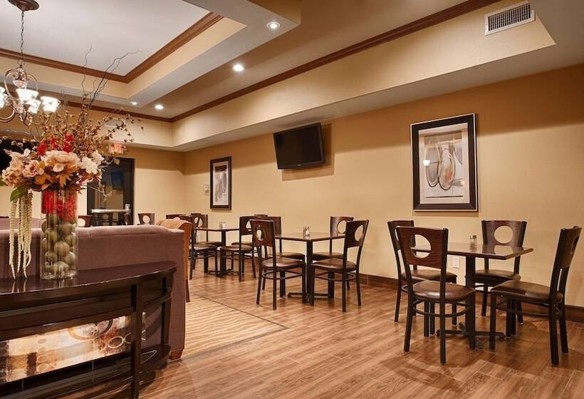 Best Western Plus Seminole Hotel & Suites