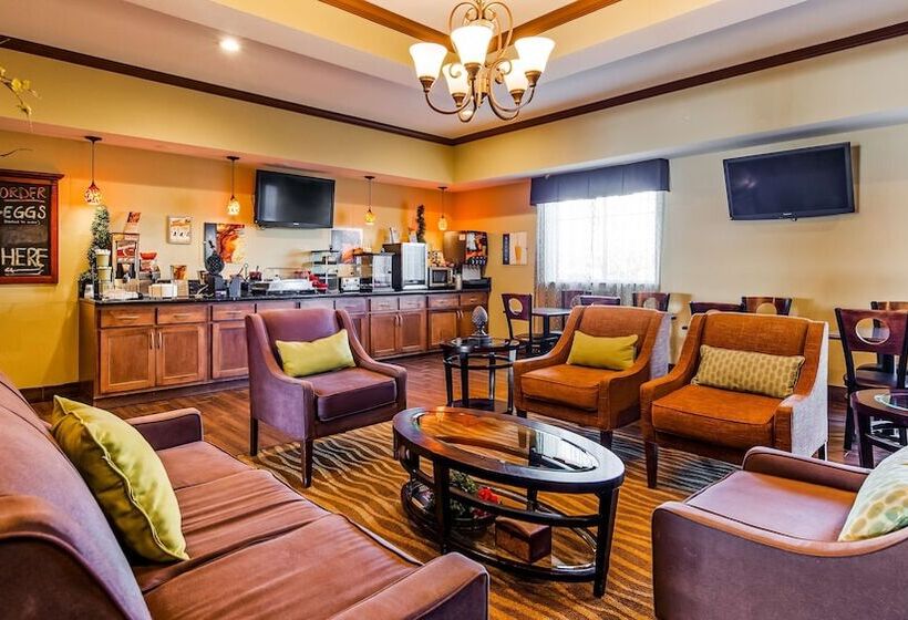 Best Western Plus Seminole Hotel & Suites