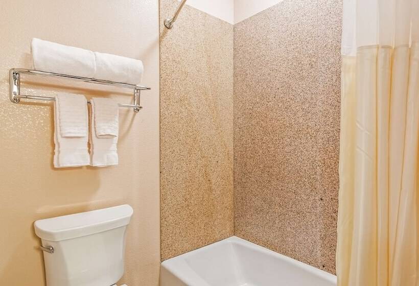 Best Western Plus Seminole Hotel & Suites