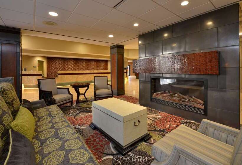 Oshkosh Marriott Waterfront Hotel & Convention Center