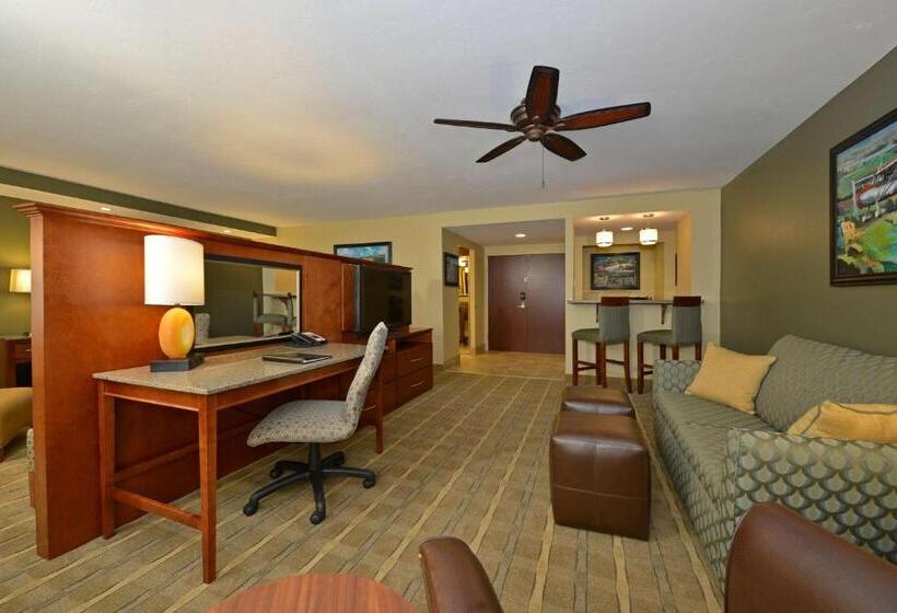 Oshkosh Marriott Waterfront Hotel & Convention Center