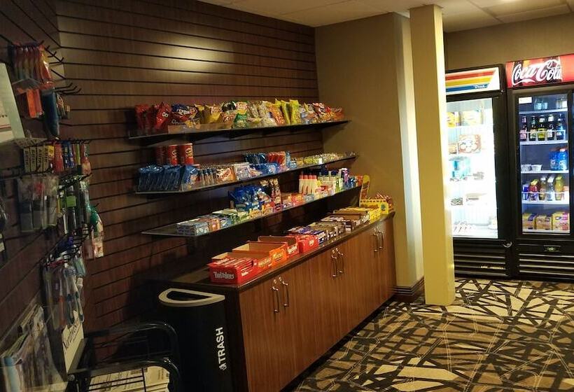 Oshkosh Marriott Waterfront Hotel & Convention Center